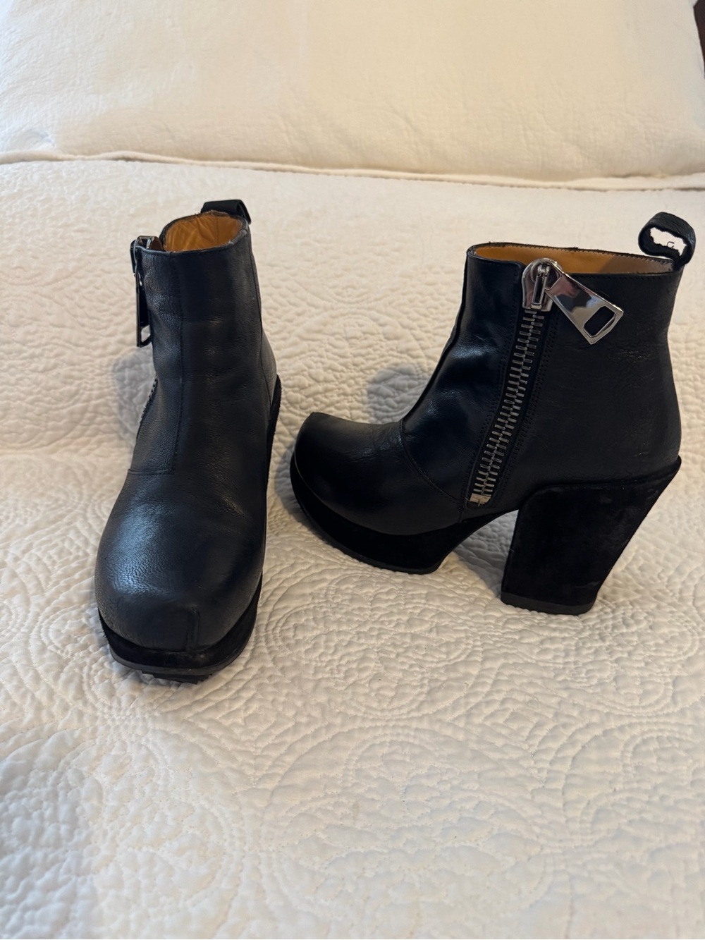 John Fluevog Prepared 2.0 Tinder